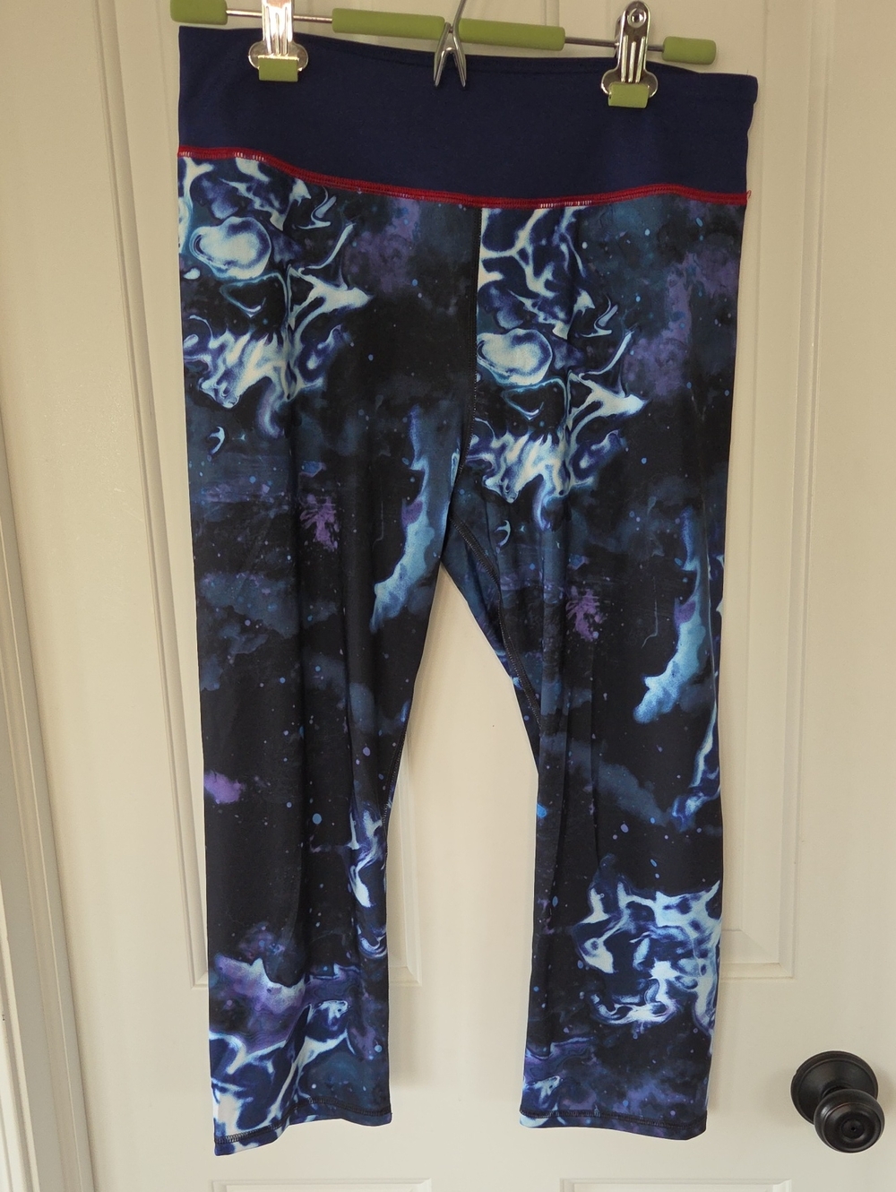 Her Universe Superwomen Navy and Red Trim Galaxy Leggings